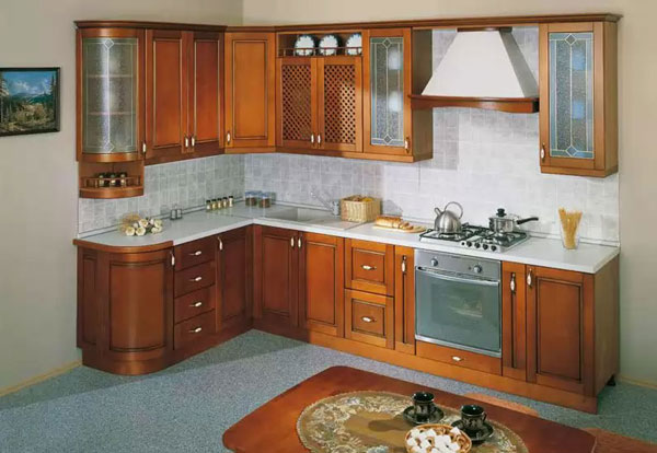 Еще один пример кухонных гнутых фасадов