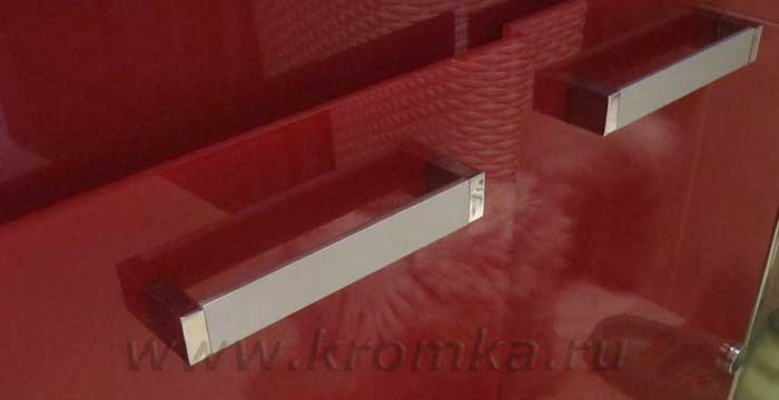 ручки самого шкафчика под мойкой в ванной комнате