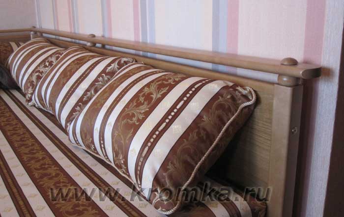 Диван действительно удобный и гармонично сочетающийся со шкафом