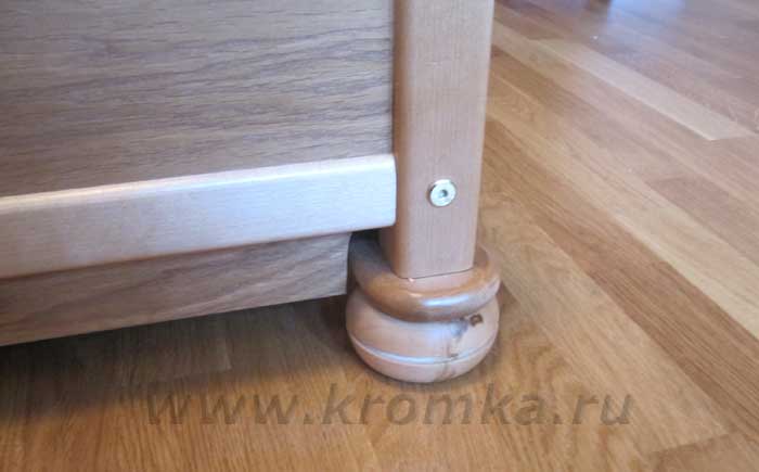Ножка или опора дивана